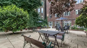 Vincent House London Residence - Image 5