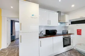 Kings House Apartment Hayes, West London Apt A - Image 2