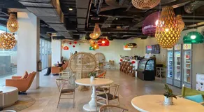 Aveline Suites Aesthetic Skydeck View ACQUA Private Residences near Rockwell Makati - Image 4