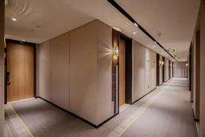Home Inn Plus - Shanghai Bund Nanjing Road Pedestrian Street - Image 4