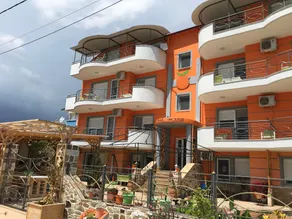 Orange House - Image 3