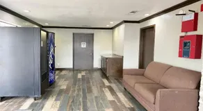 Delux Inn Mesquite Near I-30 Dallas - Image 3
