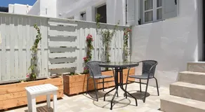 Porto Naoussa - Image 5