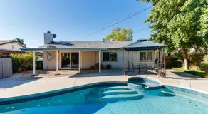 4 Bedroom West Hills Charmer with Pool and Jacuzzi - Image 2
