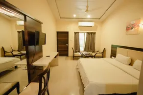 SHANGRILA RESORT AND WATERPARK - Image 1