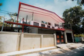 Sri Construction Circuit Bungalow - Image 4