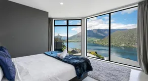 Modern Alpine Living with Spectacular View - Image 2