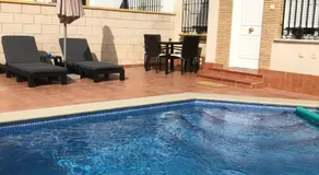 Bellissima villa con piscina privata, giardino e terrazza - Image 4