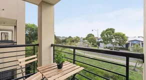 Spacious 3 Bedroom Family Home near Lake & UniSA - Image 5