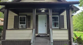 Charming 3 bedroom 2 bath home in Bloomfield with wishing well - Image 5