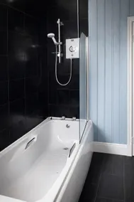 3 Bed Apartment House in Kirkcaldy Fife - Serviced accommodation For Corporate , Business , Tourists , Secure, Parking , WiFi - Image 3