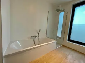 Modern 2BR 1.5 BA Near Diamond District by Oneluxstay - Image 3