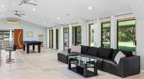 Cozy 3 Bedroom Retreat in the Heart of Capalaba - Image 5