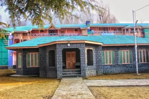 HOTEL RAJ SHAH PALACE - Image 3