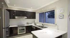 Ocean Beach Holiday House - Image 4