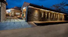 Hotel Raindrops - Image 5