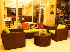 Green Banana Business Hotel - Image 3