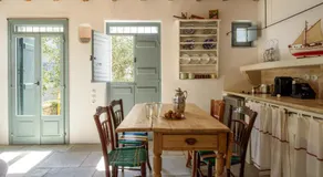 Mezzo Lovero Suites Kimolos - Image 3