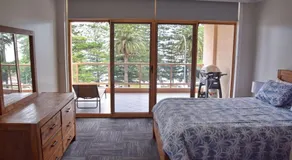 Astor Apartment 2 - Bring your own linen - Image 2