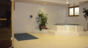 St Martin Apartments - Image 4