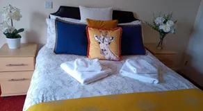 Fox and Hounds Country Inn - Image 2
