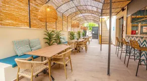 FLOR los Almendros Hotel - Image 3