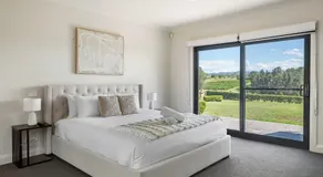 Travertine Vineyard Retreat - Stay Among the Vines - Image 2