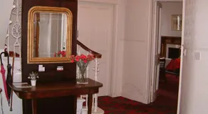Terrace hotel - Image 4