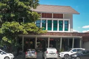 Grand Laguna Hotel & Villa - Image 3