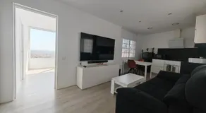 Apartamento con vistas al mar - Image 2