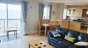 Ballycotton Holiday Apartment No 6 by Trident Holiday Homes - Image 2