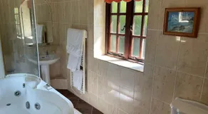 Marnwood Lodge - Image 2