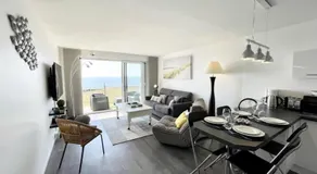 Magnifique T2 archi cosy Vue mer 180 Piscine - Image 2