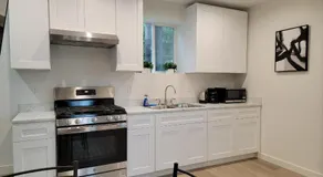 Spacious 2-Bedroom, One and a Half Bath Home in Pico-Robertson Near Beverly Hills and Cedars-Sinai - Image 5