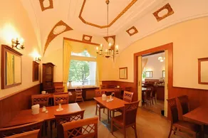 City Hotel am Kurfürstendamm - Image 3
