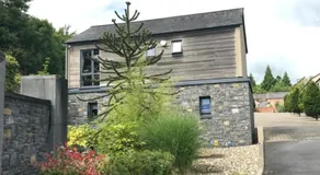 Holiday Home On Farnham Estate - Image 3