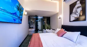 South Star Suites - Image 2