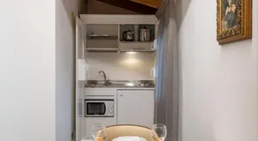Cattania Suites and Rooms - Image 5