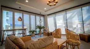 Triple Z Hotel - Image 2