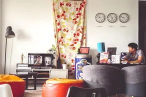 Roomies Suites - Image 3