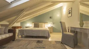 Arethousa Hotel - Image 2