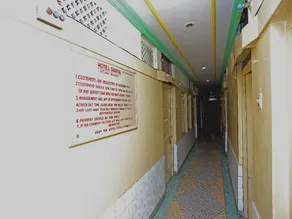 Hotel Surya By Oyo Rooms - Image 4