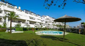 2306 - Brand new apt, walking distance to beach! - Image 4