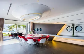 Five Stars Villa - 4BED VIP Beachfront With Pickup - Image 5