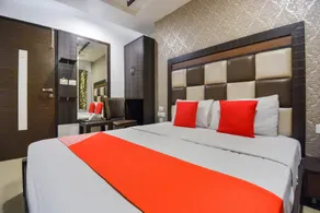 Hotel O Lexis - Image 2