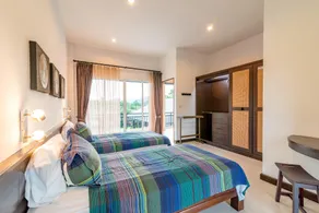 Sam Baan -  a dream home at Palm Hills Golf Course - Image 4