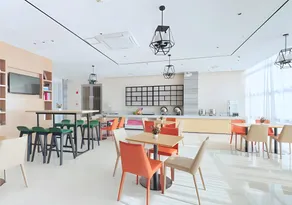 City Comfort Inn Liuzhou Wuling Liugong Avenue Yihuacheng - Image 2