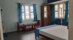 Sun n Tan Beach Home stay - Image 2