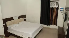 hotel mayur - Image 4
