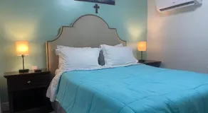 2 Bedroom Home Downtown West Palm Close to Beach - Image 2